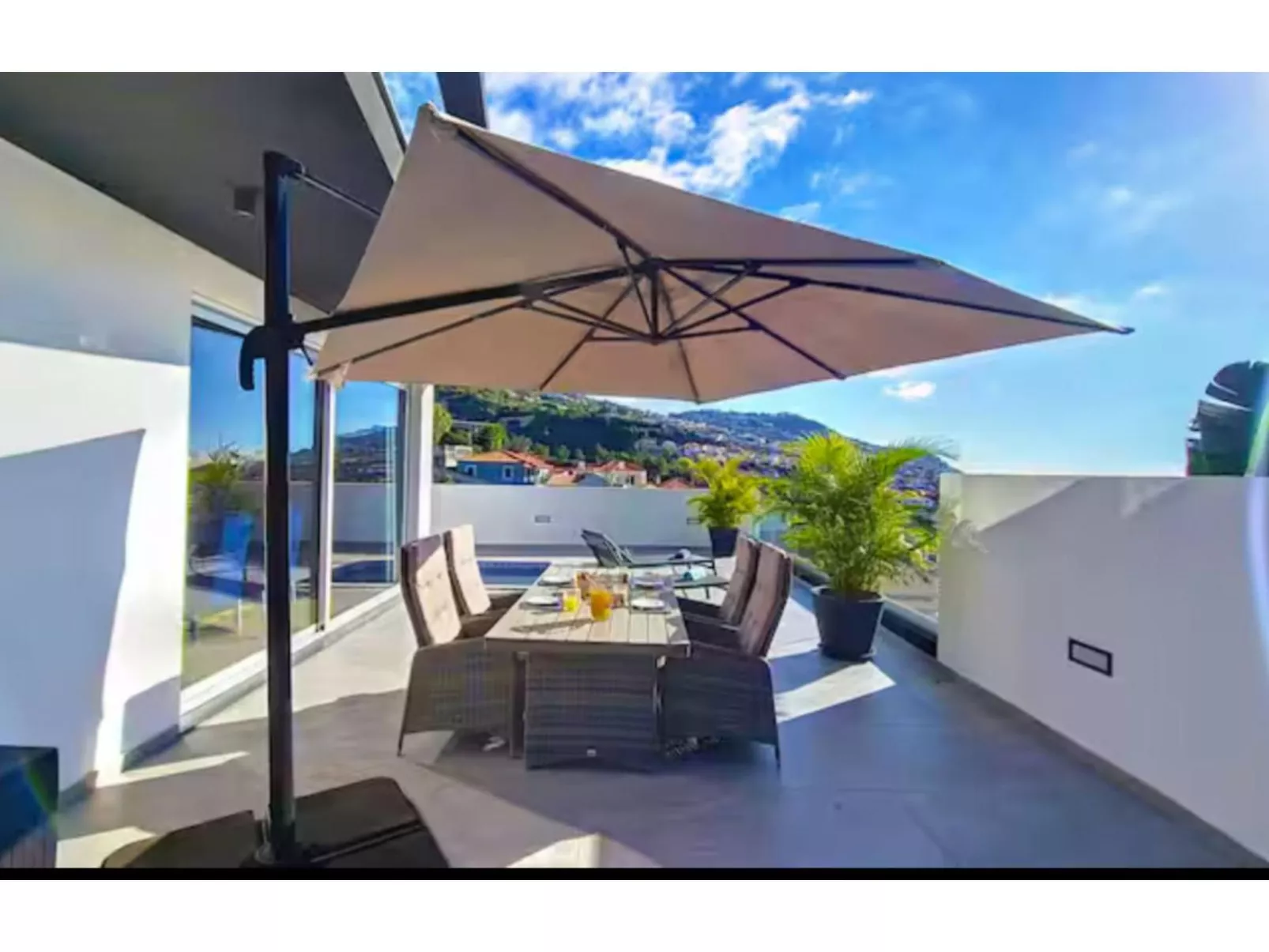 Ferienvilla "Villa Paradise Palms"-Image-tags.info