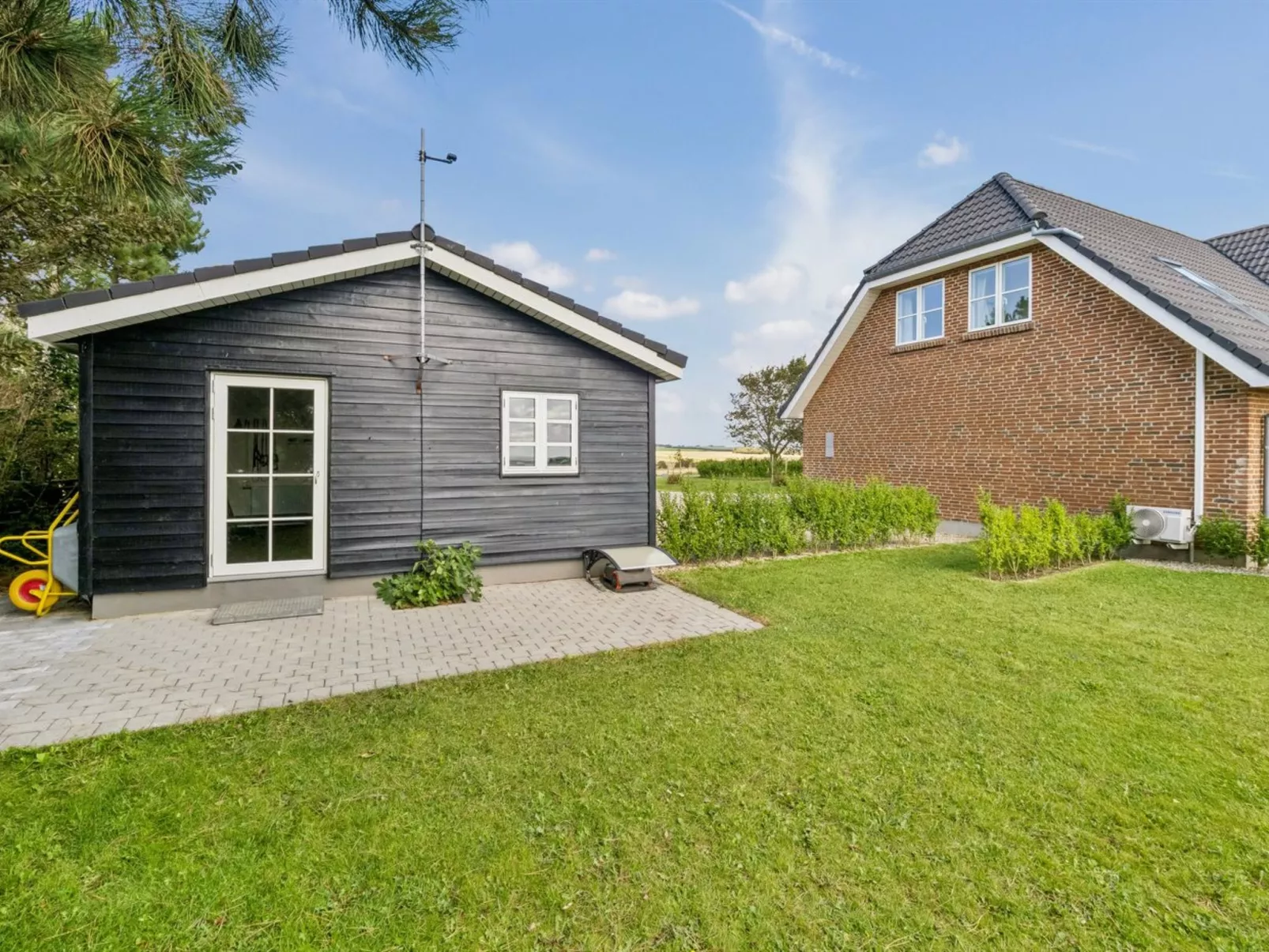 "Fridhild" - 300m to the fjord