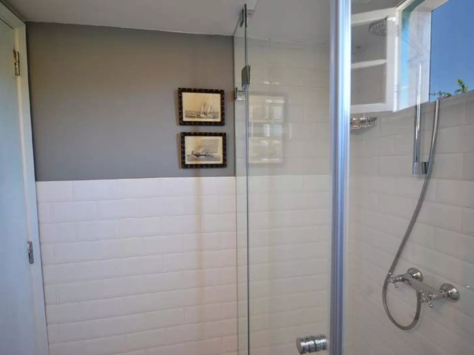 MADROÑAL. M08GC-Binnen