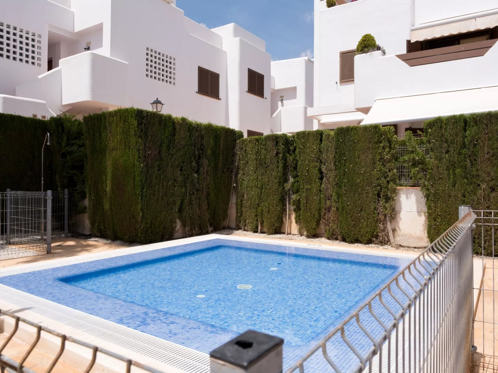 Entspannungs- und Aktivitätsumgebung - E-Ladegerät