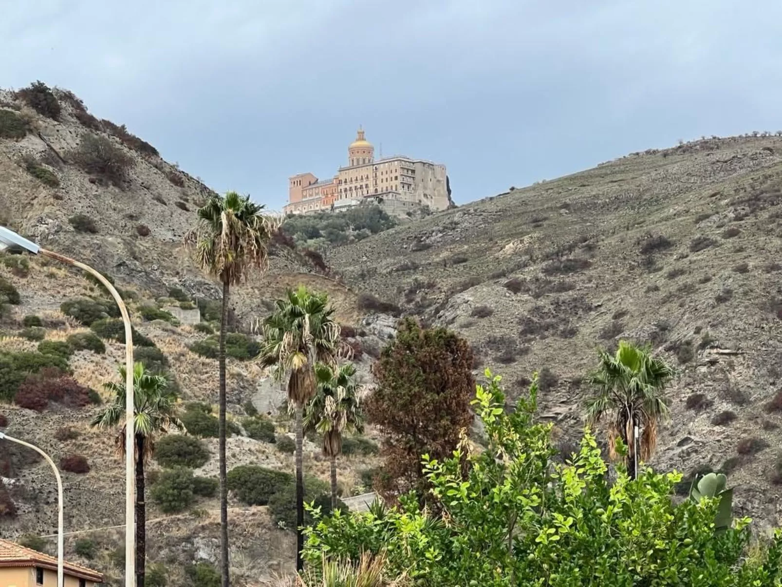 La Baia di Tindari' Ferienwohnung-Buiten