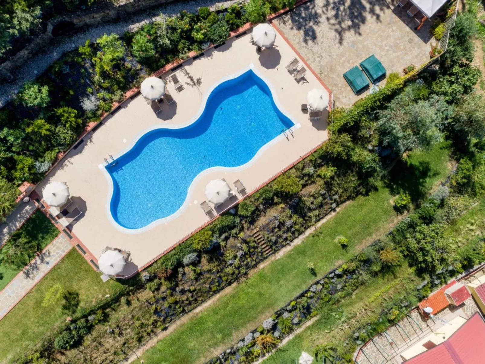 'Granatapfel' mit Pool