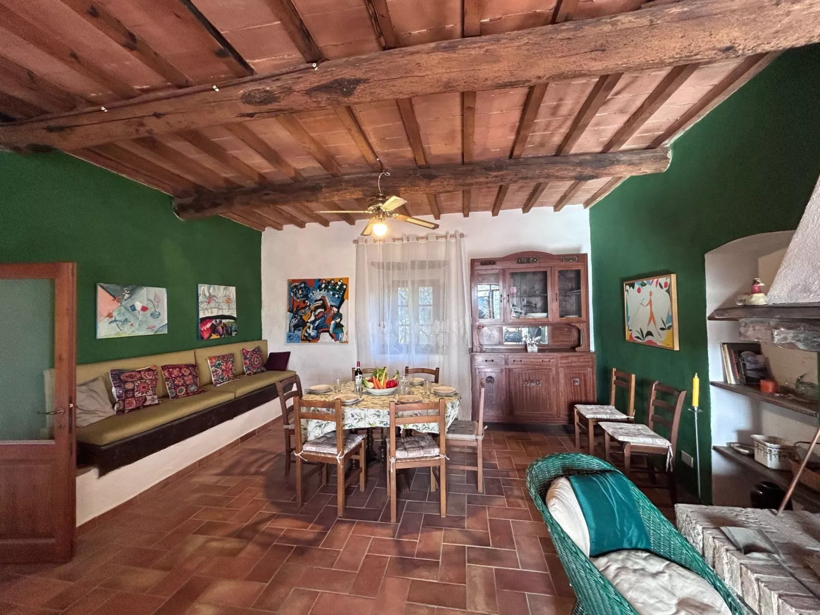 Bauernhaus mit Schwimmbad -Klimaanlage-Binnen