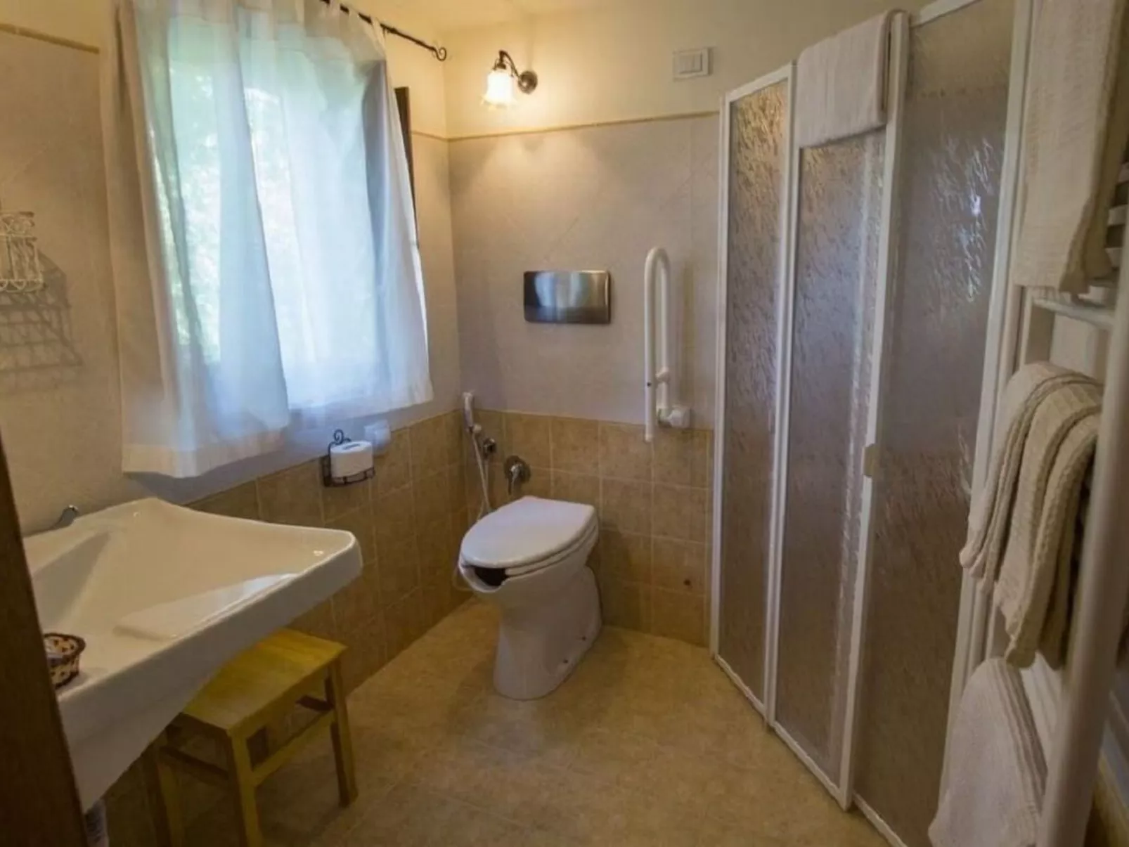 Erschwingliche Villa mit privatem Pool-Binnen