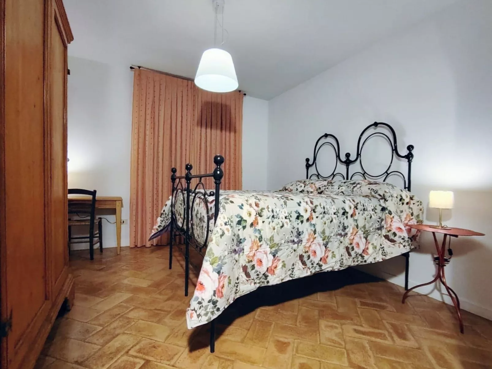 Ferienvilla casaRegina bb mit Panoramablick auf den Hügel