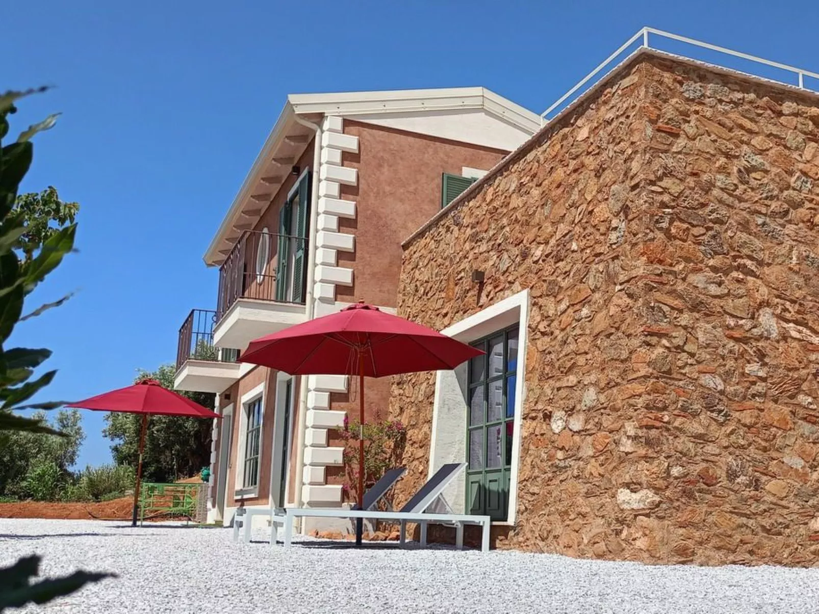 Villa mit Whirlpool, nur 6 km vom Strand entfernt