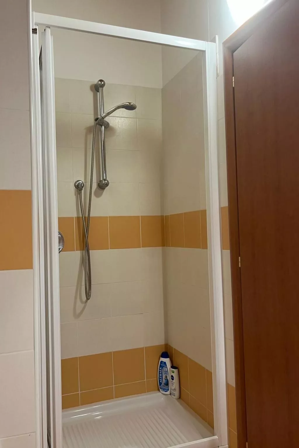 Anwesen "Casa Malù" mit Blick aufs Wasser-Image-tags.info