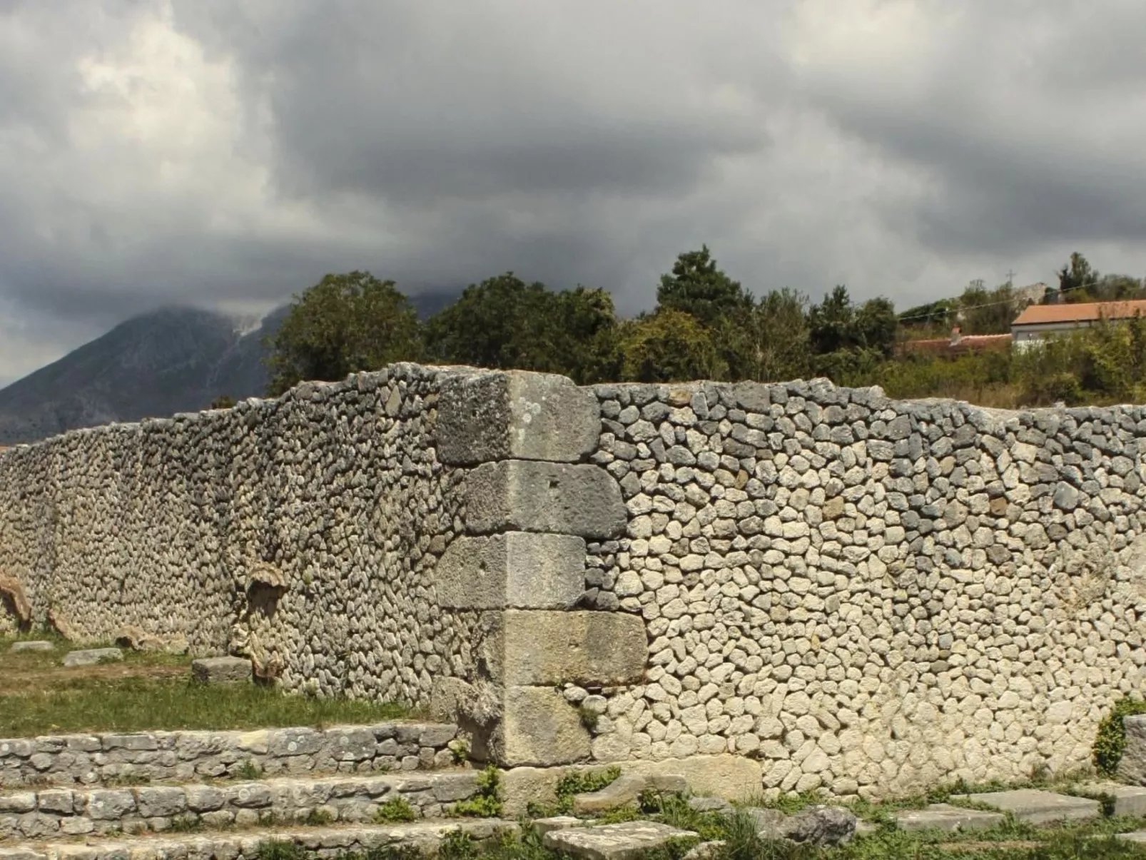 'Casa Lago del Salto-Buiten
