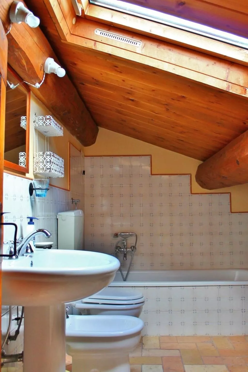 In der Gegend zwischen Meer und Berghang-Binnen