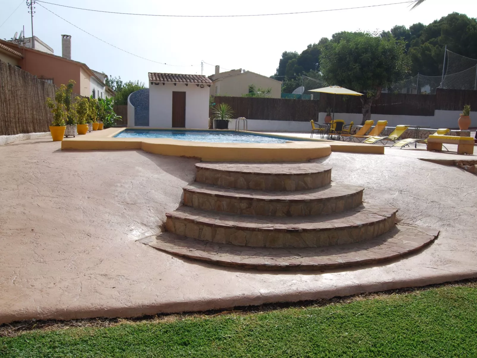 Ferienvilla, Seeblick, privater Pool und Parkplatz-Image-tags.info