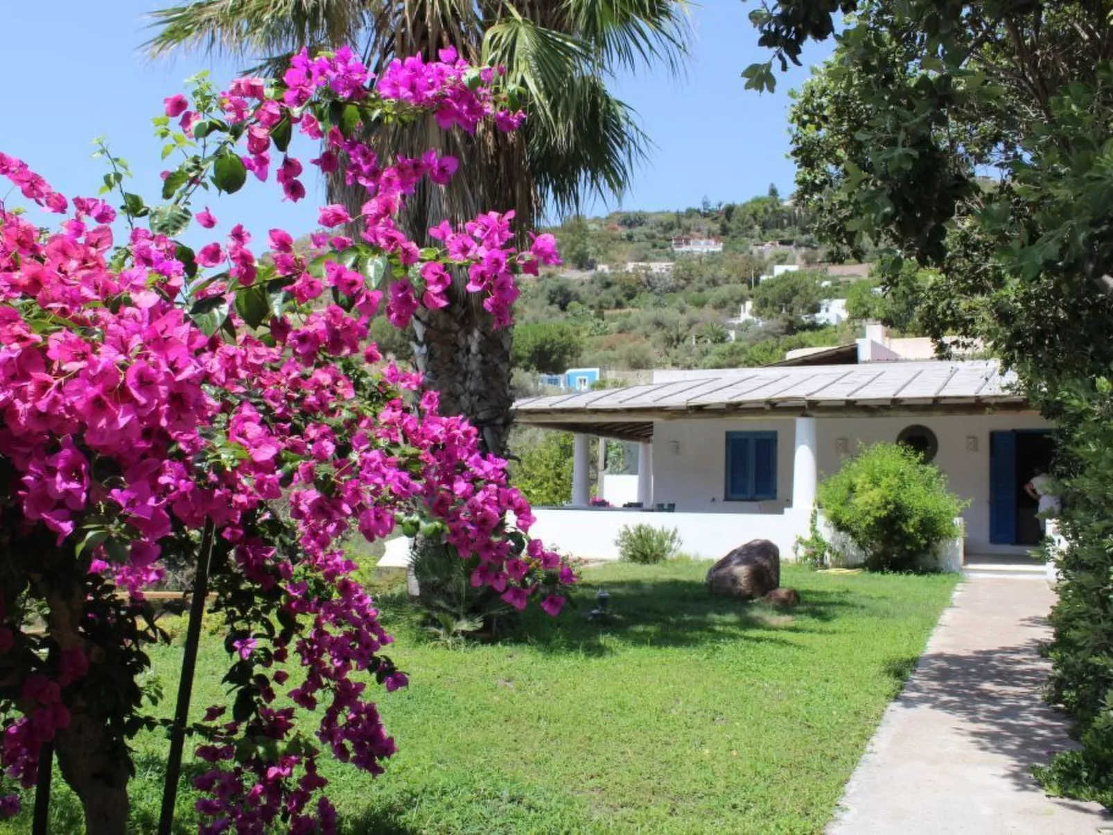 Ausgezeichnete Villa mit Schwimmbad, Panoramaterrassen-Image-tags.info