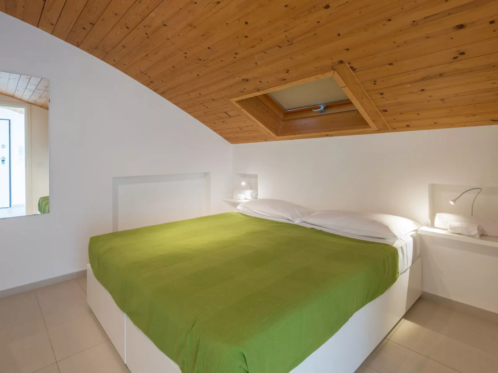 Appartamento con 1 camera da letto-Image-tags.info