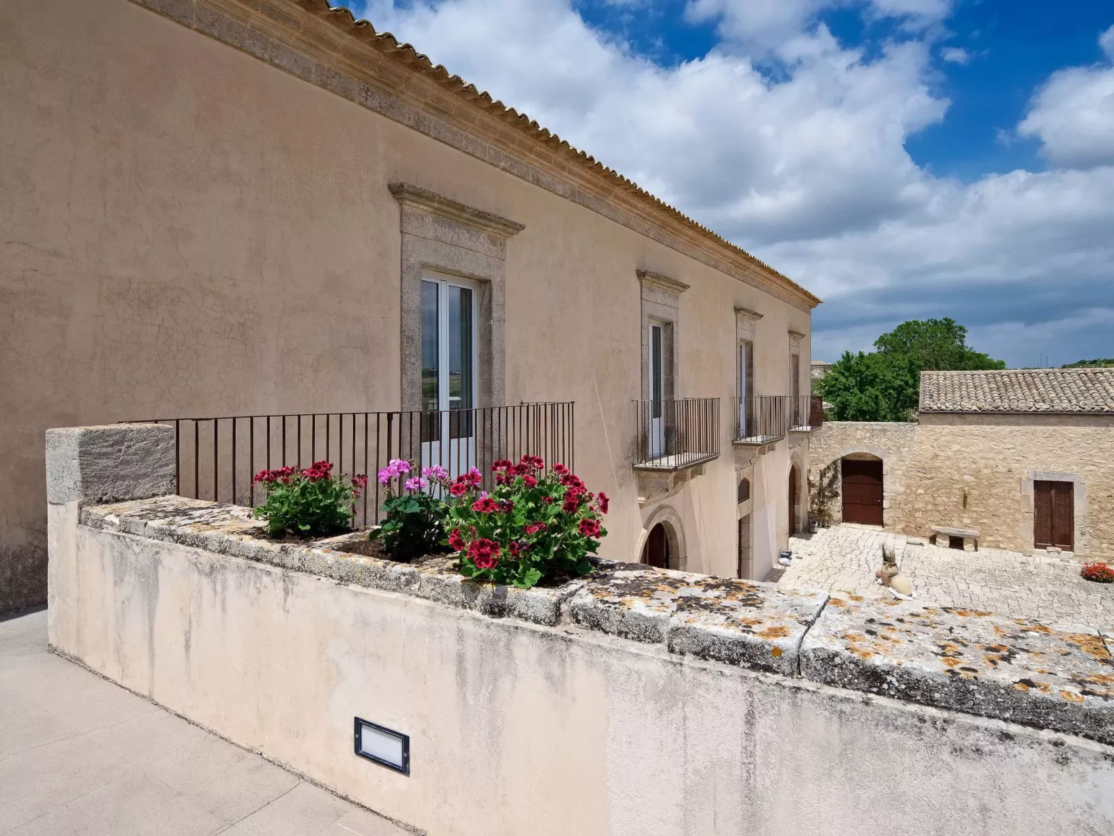 Scifazzo, typisch sizilianische Villa mit Swimmingpool