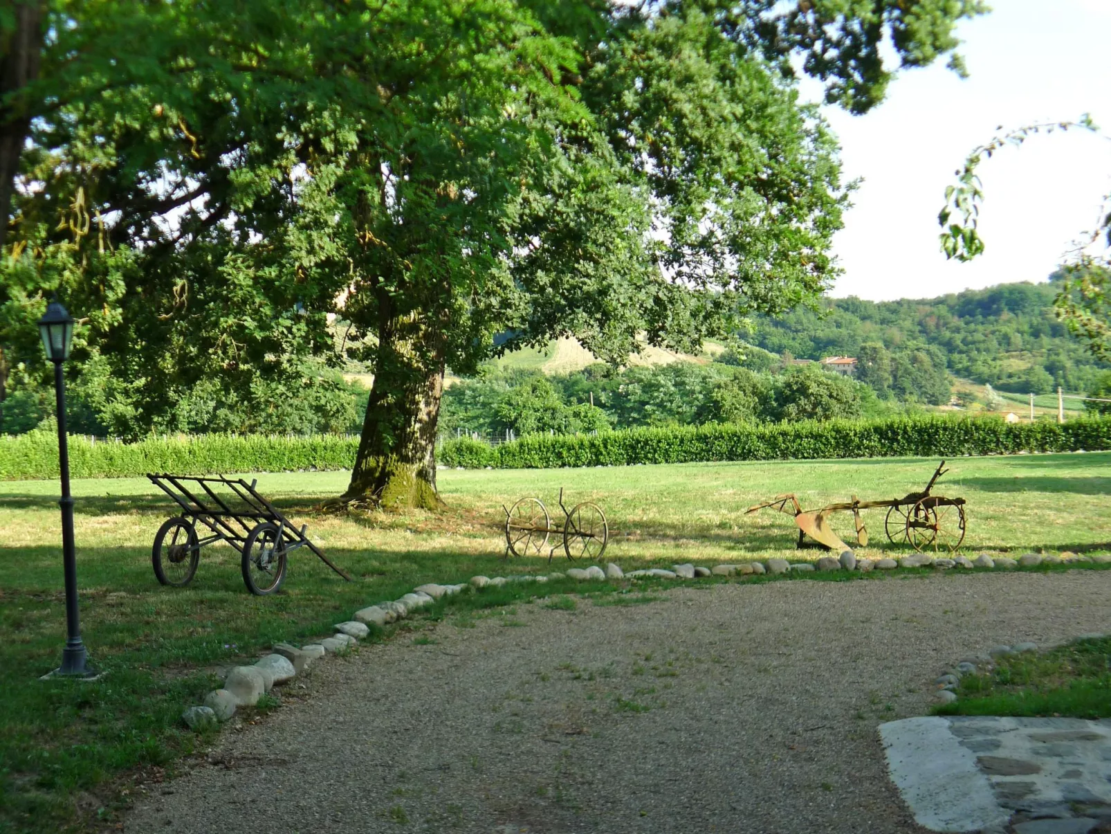 Schönes Apartment mit 2 Schlafzimmern und 2 Bädern-Buiten