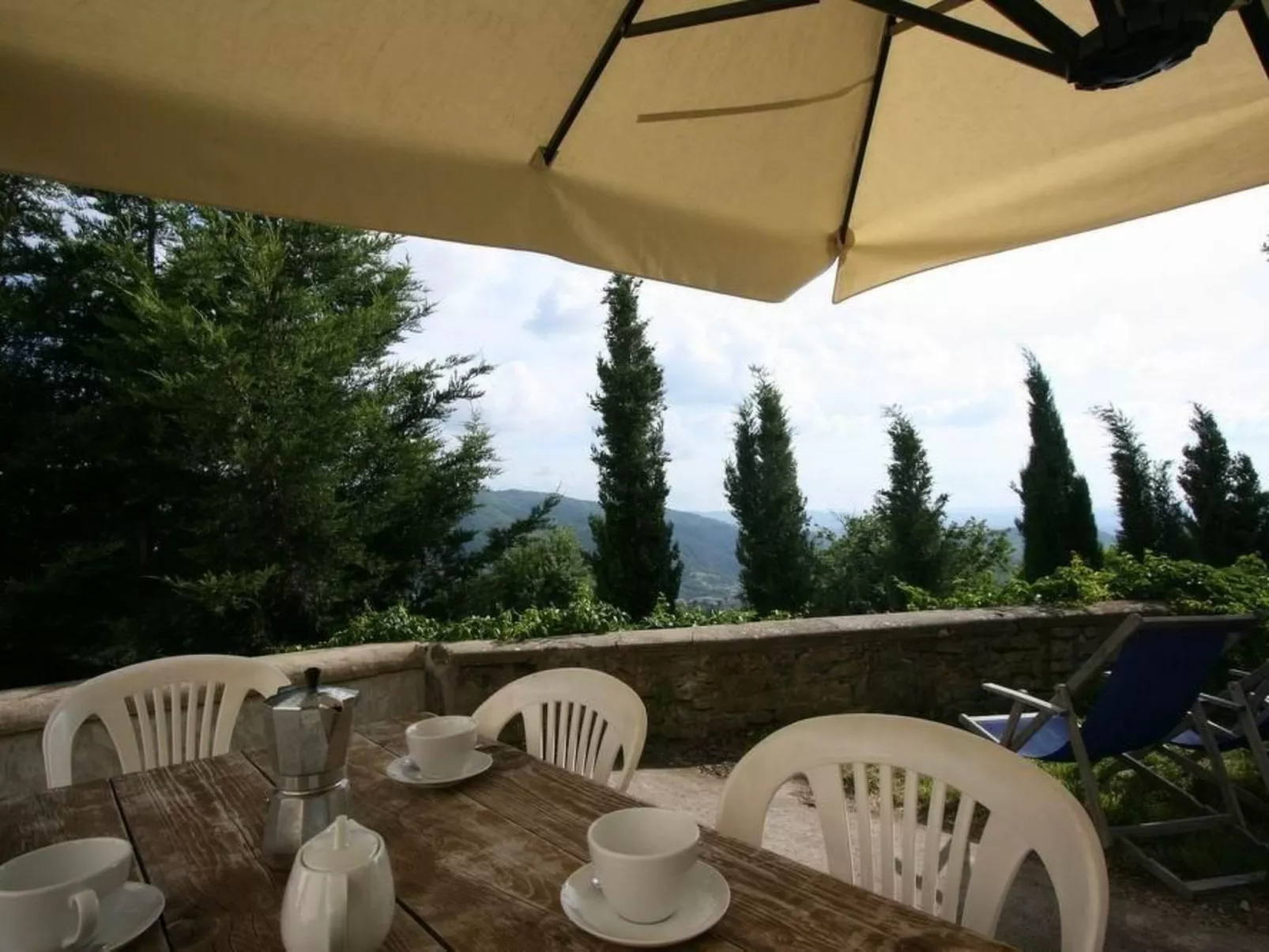 Villa Panzalla Rondini 8-Buiten