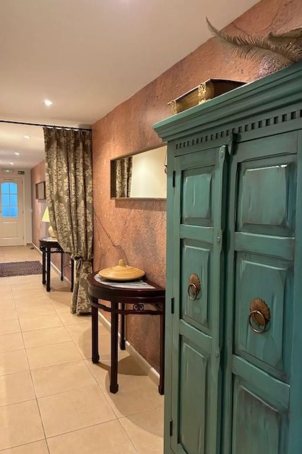 Bauernhof "Masía del Barranco".-Binnen