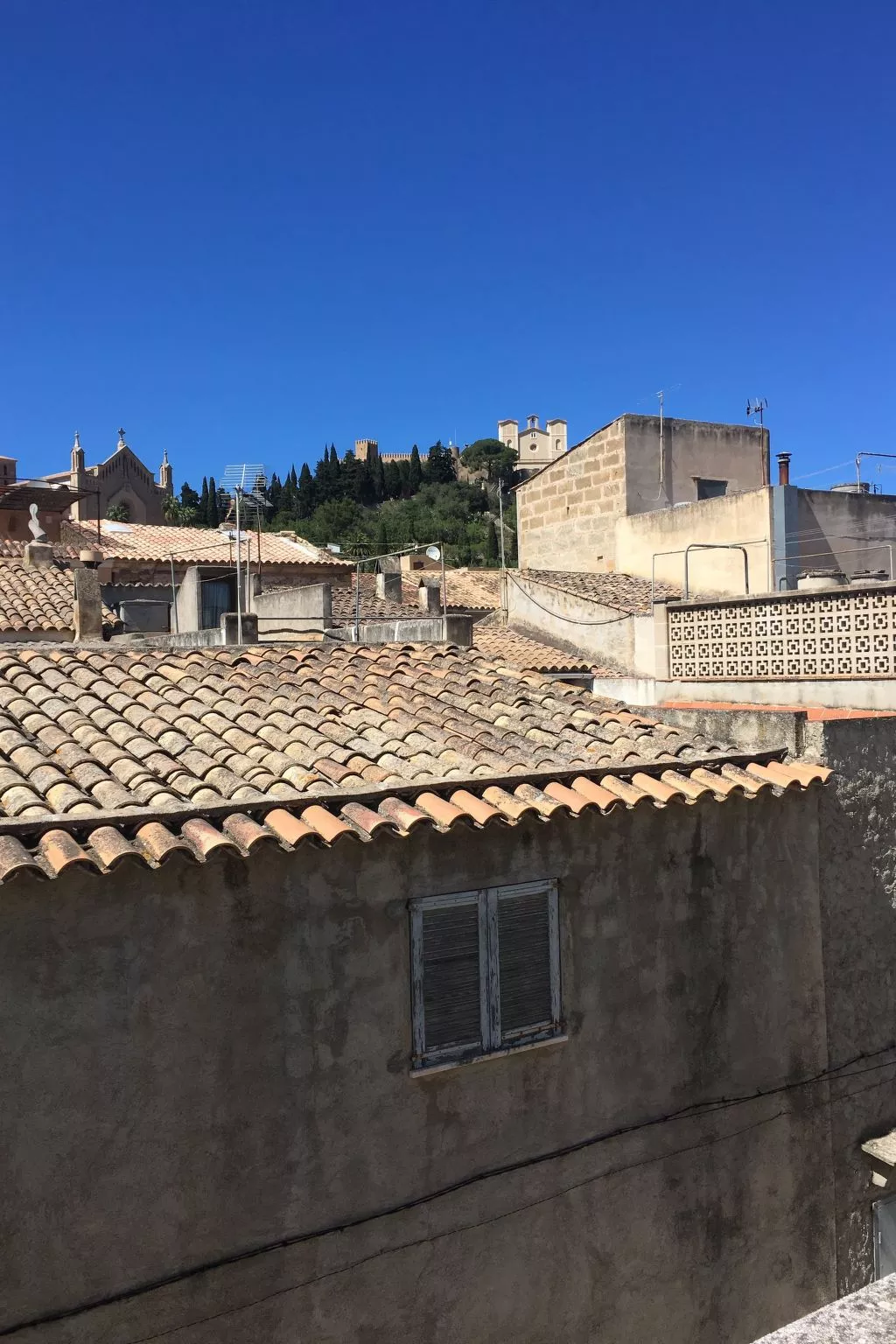 Stadthaus in Artà mit großer Terrasse-Buiten