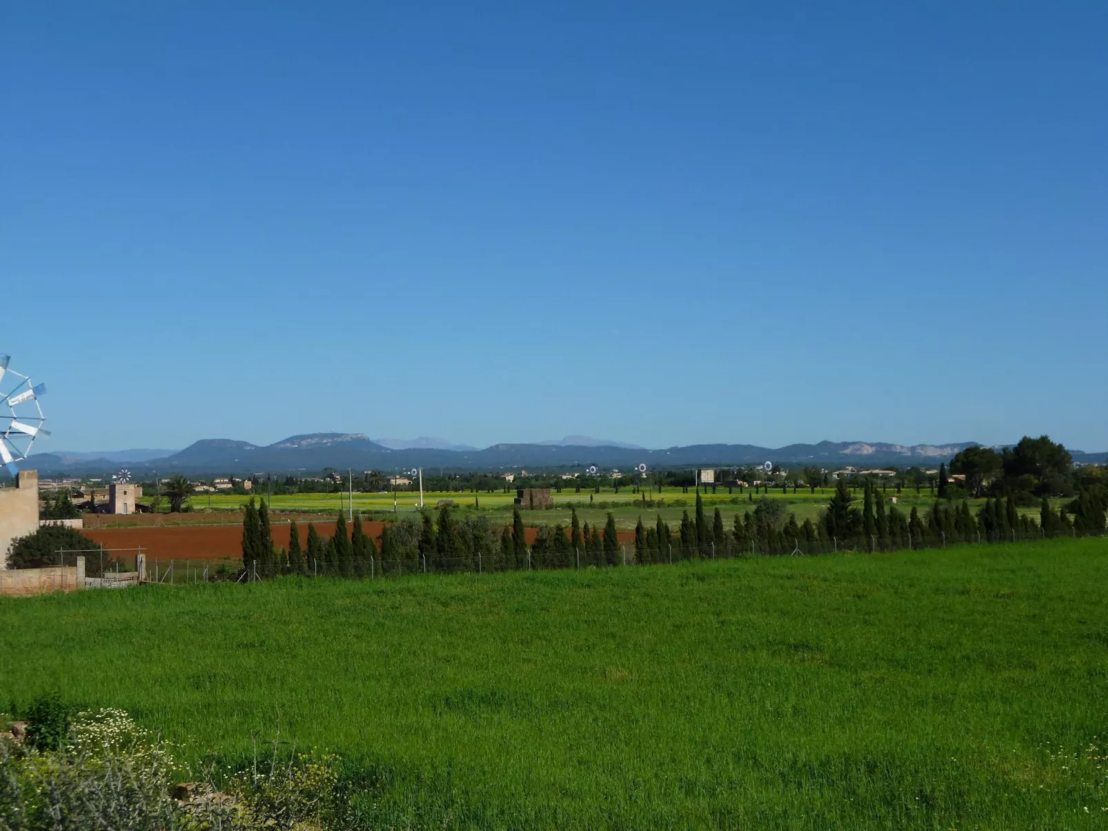 In Campos mit Privatem Pool - Buiten