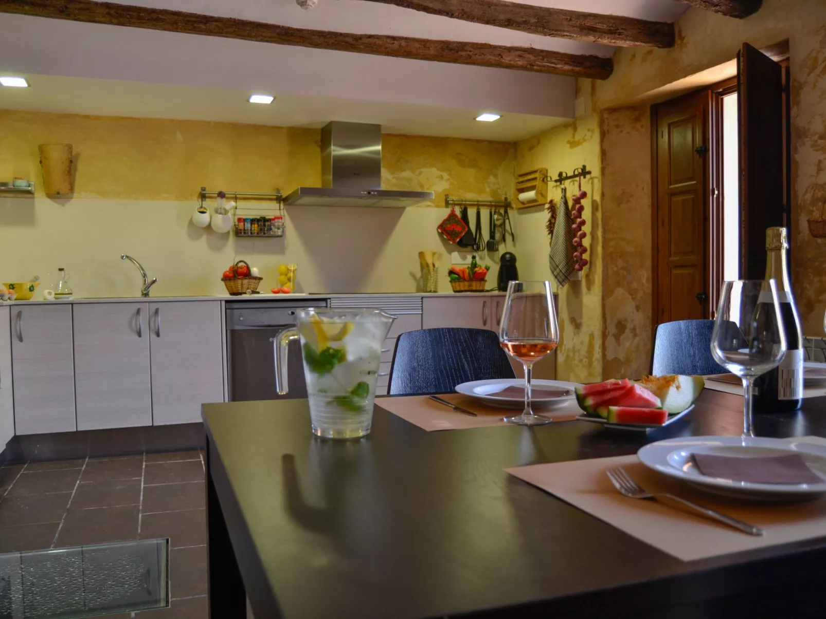 Els Cups, casa rural-Binnen