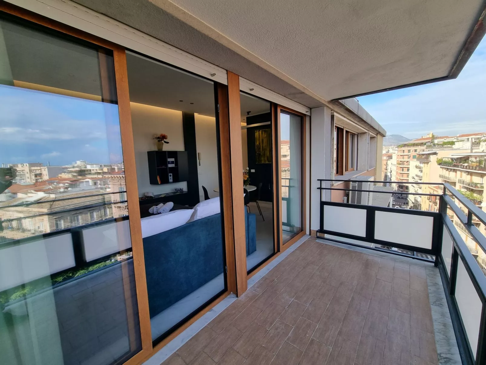 MaXelA Penthouse by Holiday World-Buiten