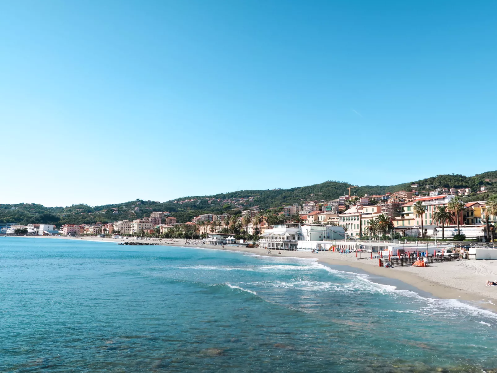 In Varazze mit Garten und Parkplatz