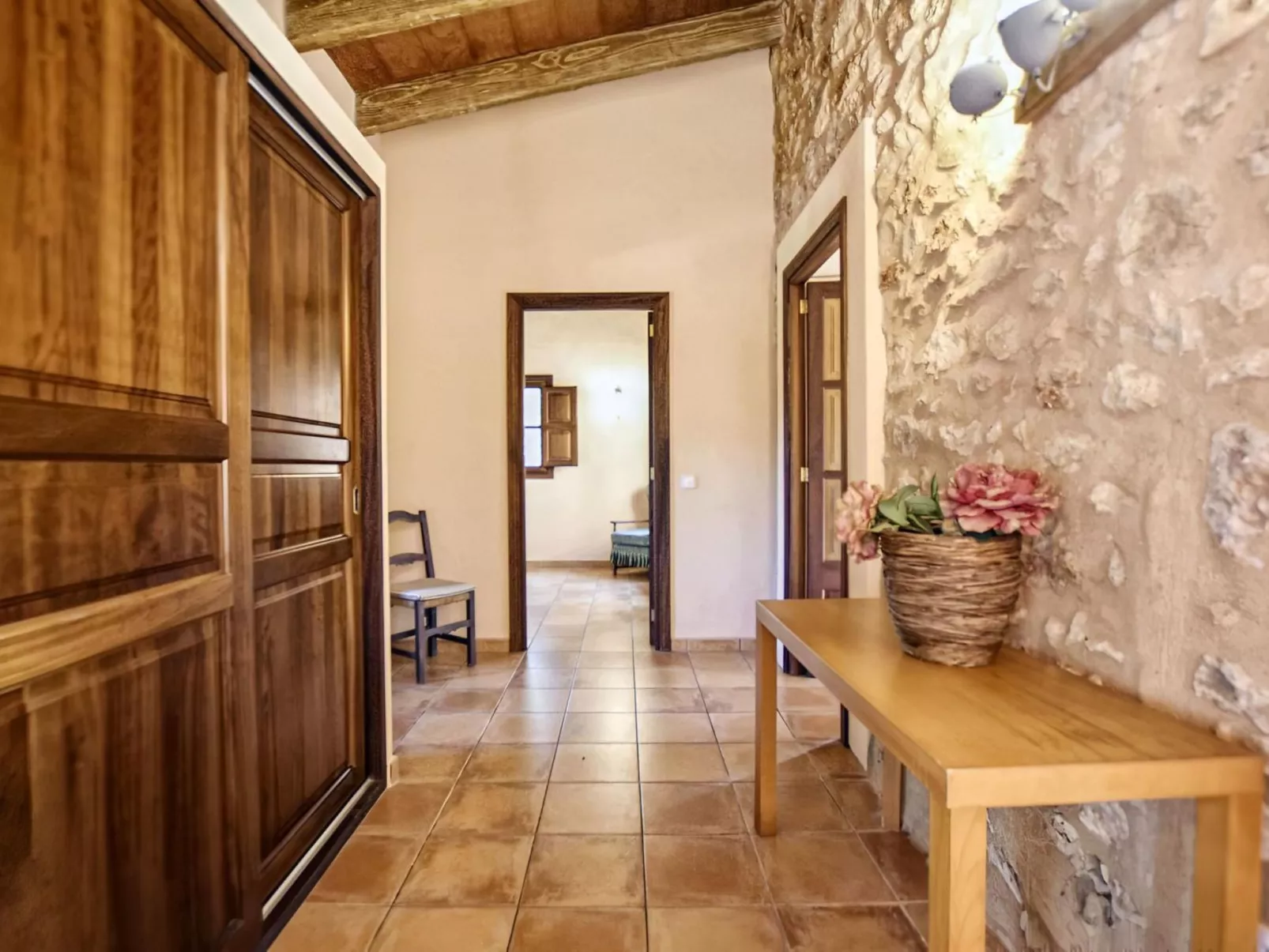 Finca in idyllischer Umgebung Pool & Klima 8 Pers-Image-tags.info