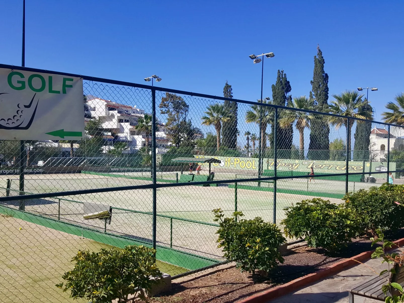Wohnung mit Aussicht auf Meer und Klippen