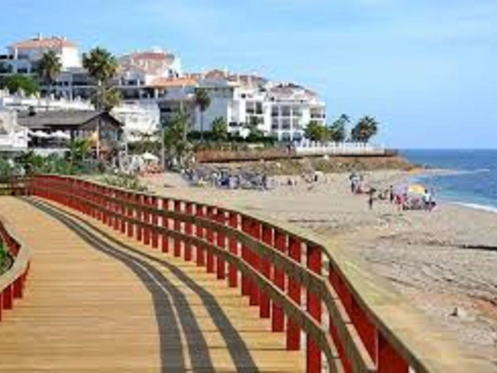 Wunderschöne Ferienwohnung in Las Lagunas De Mijas mit Möblierter Terrasse