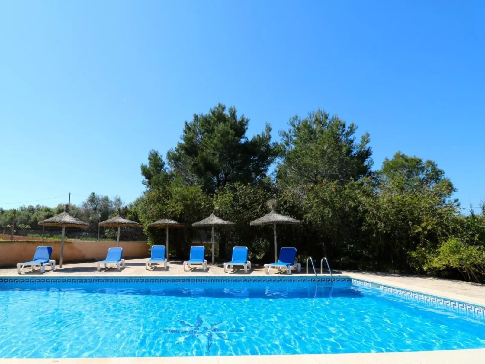 Poolfinca Cielo Azul-Image-tags.info