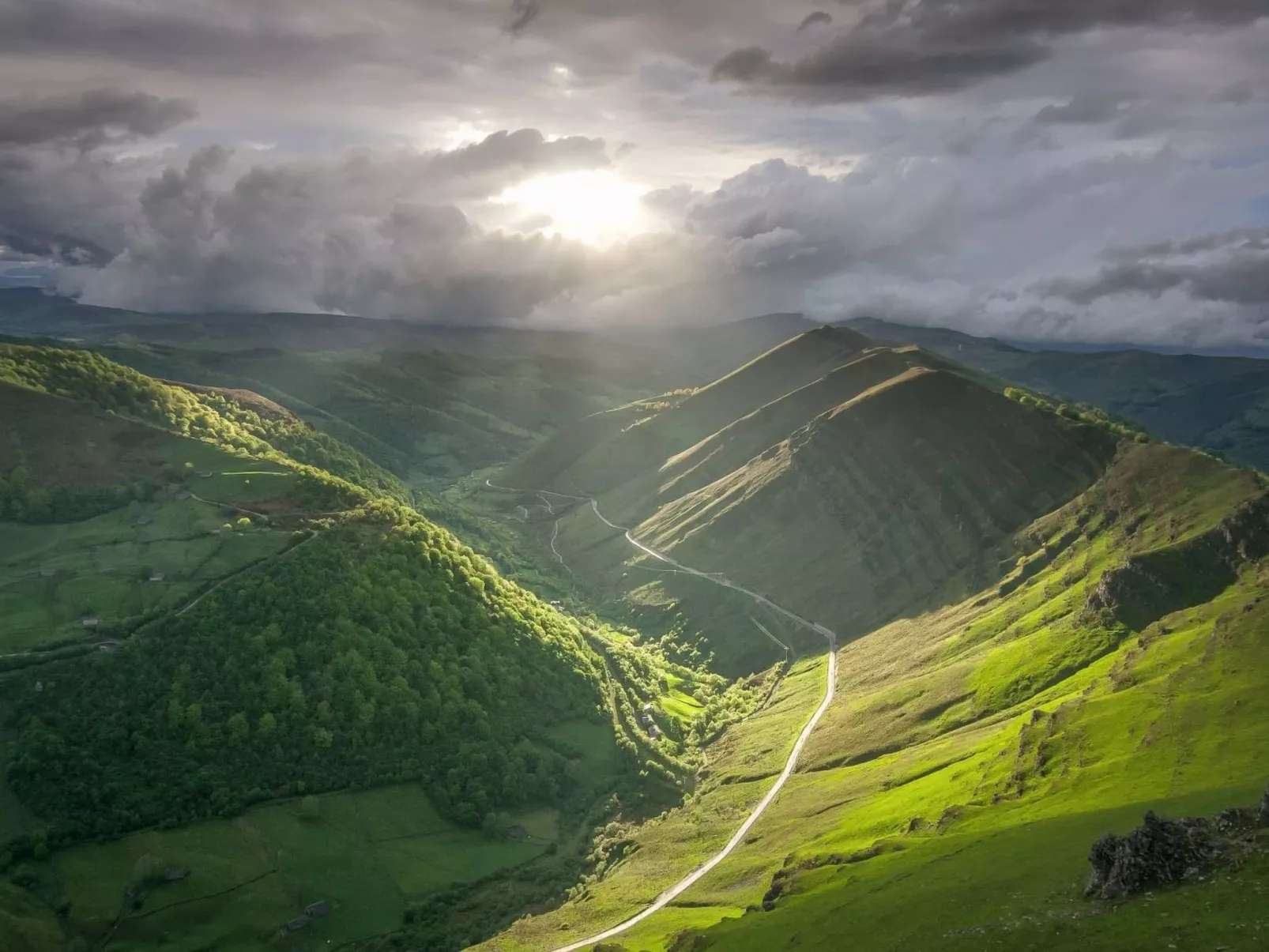 Fachwerkhaus mit Garten-Image-tags.info