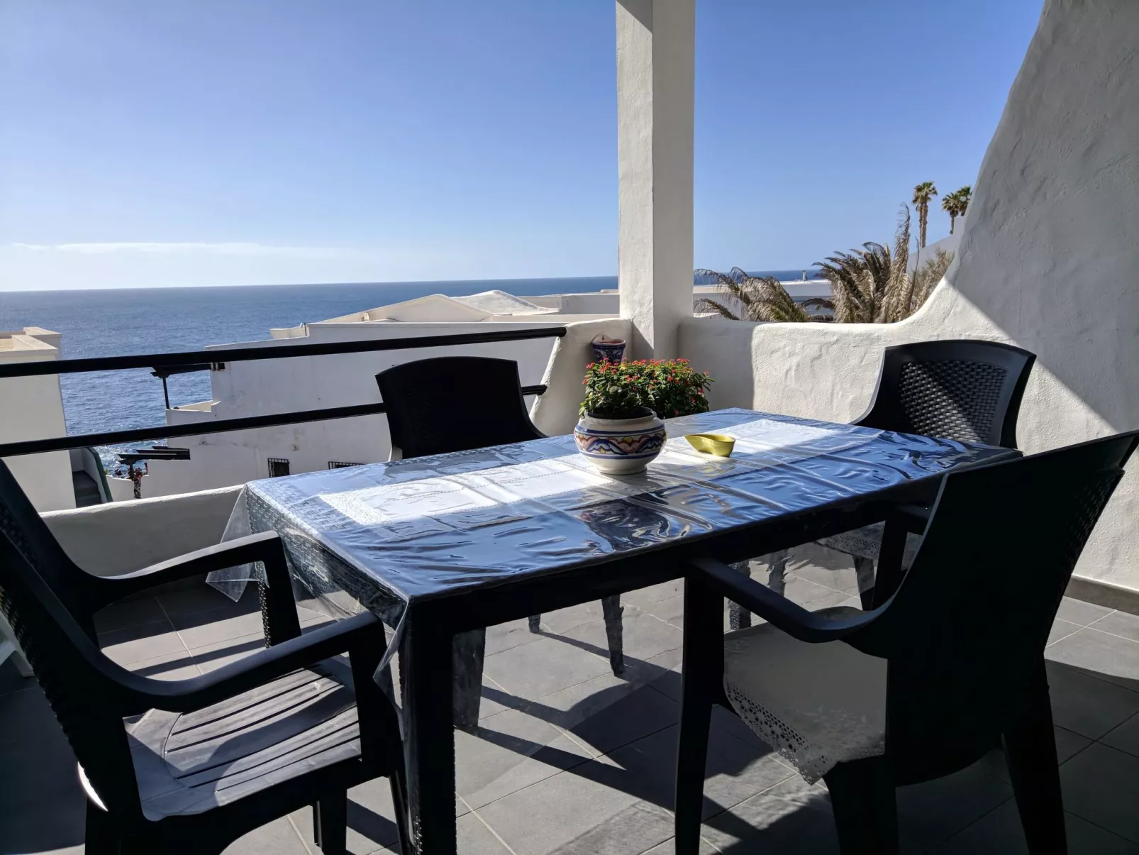 Wohnung "Faro de Sardina" mit Blick aufs Wasser