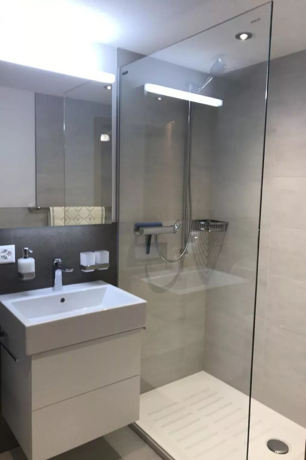 Nora 5 Bett Wohnung-Binnen