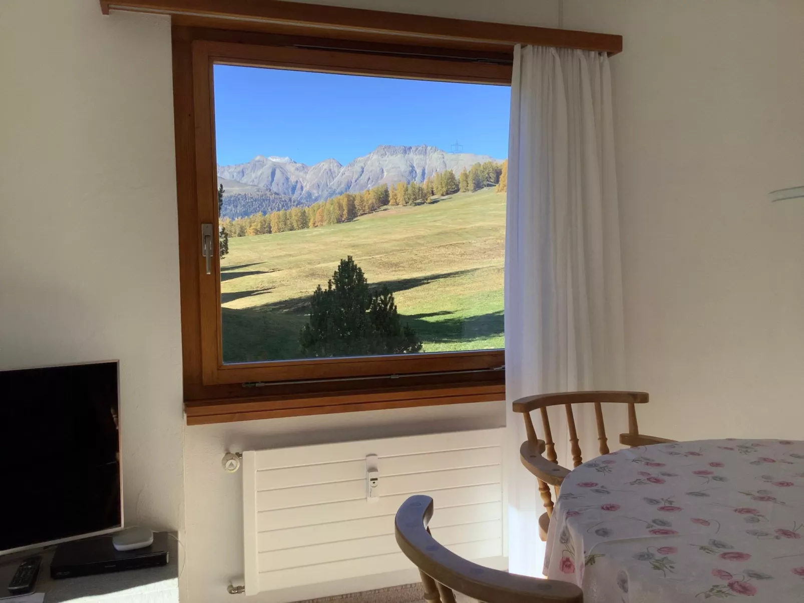 Chesa Auicula-Binnen