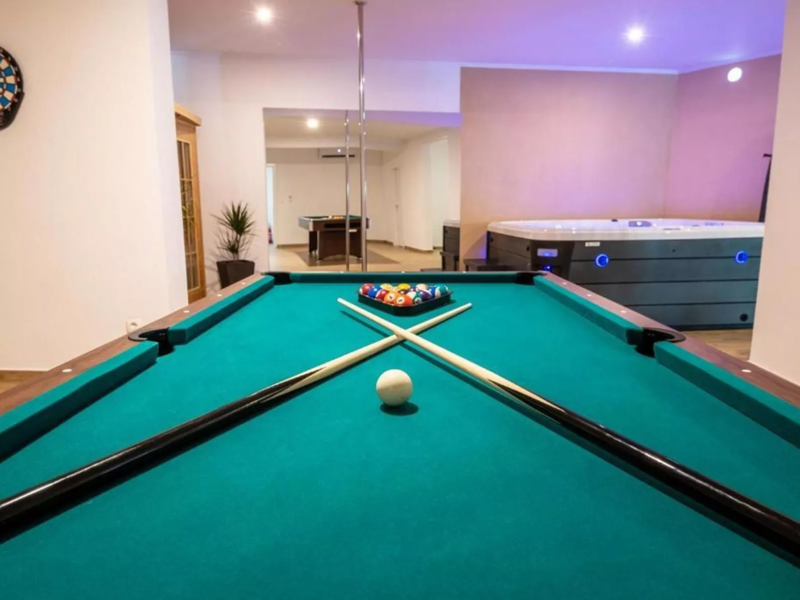 "Paola" mit eigenem Pool-Binnen