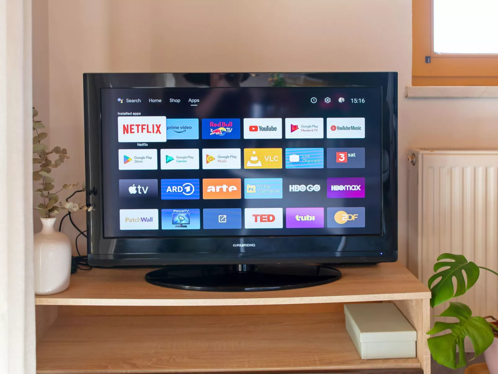 "Schmetterlingsplatz"-Binnen