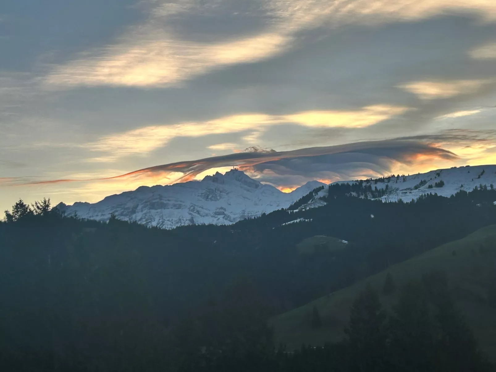 Sonnige Maisonette-Buiten