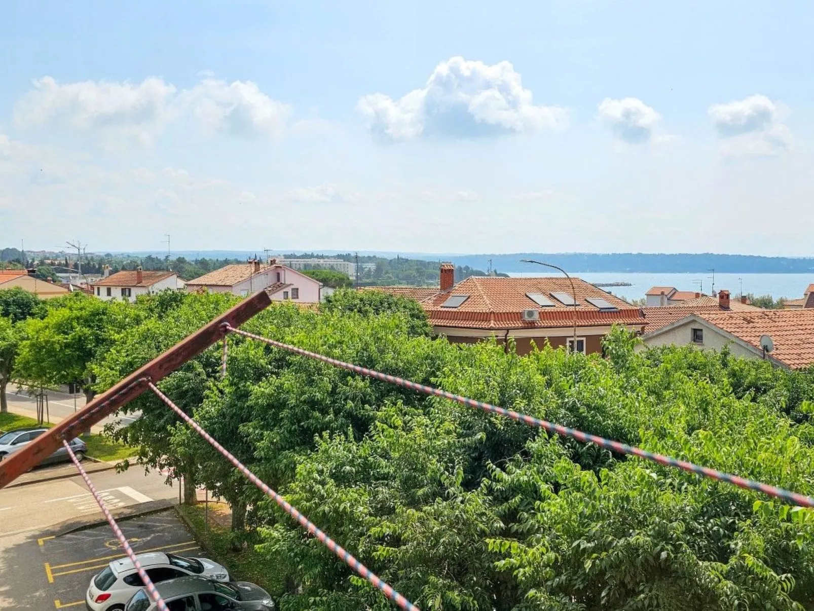 Wohnung im Zentrum mit einem Balkon-Buiten