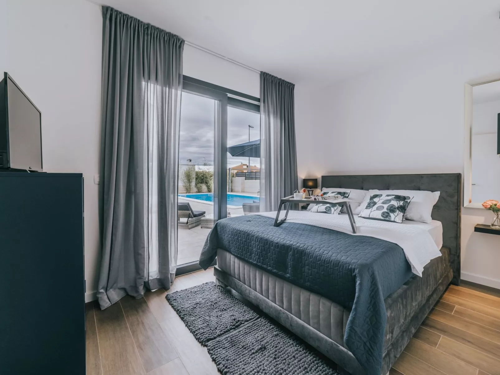 Haus in Novigrad mit privatem Pool-Binnen