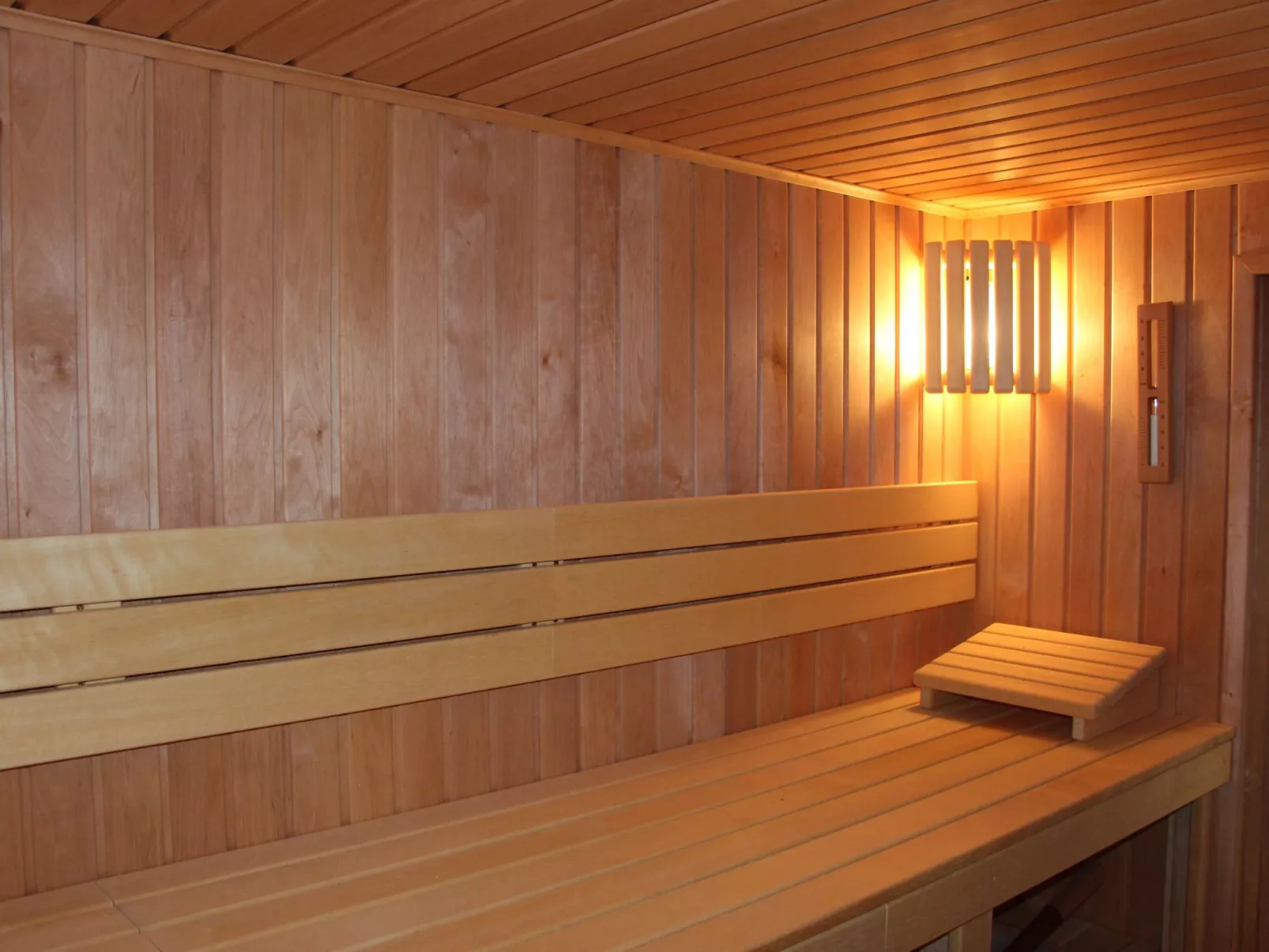 Ferienvilla mit eigener Sauna-Binnen