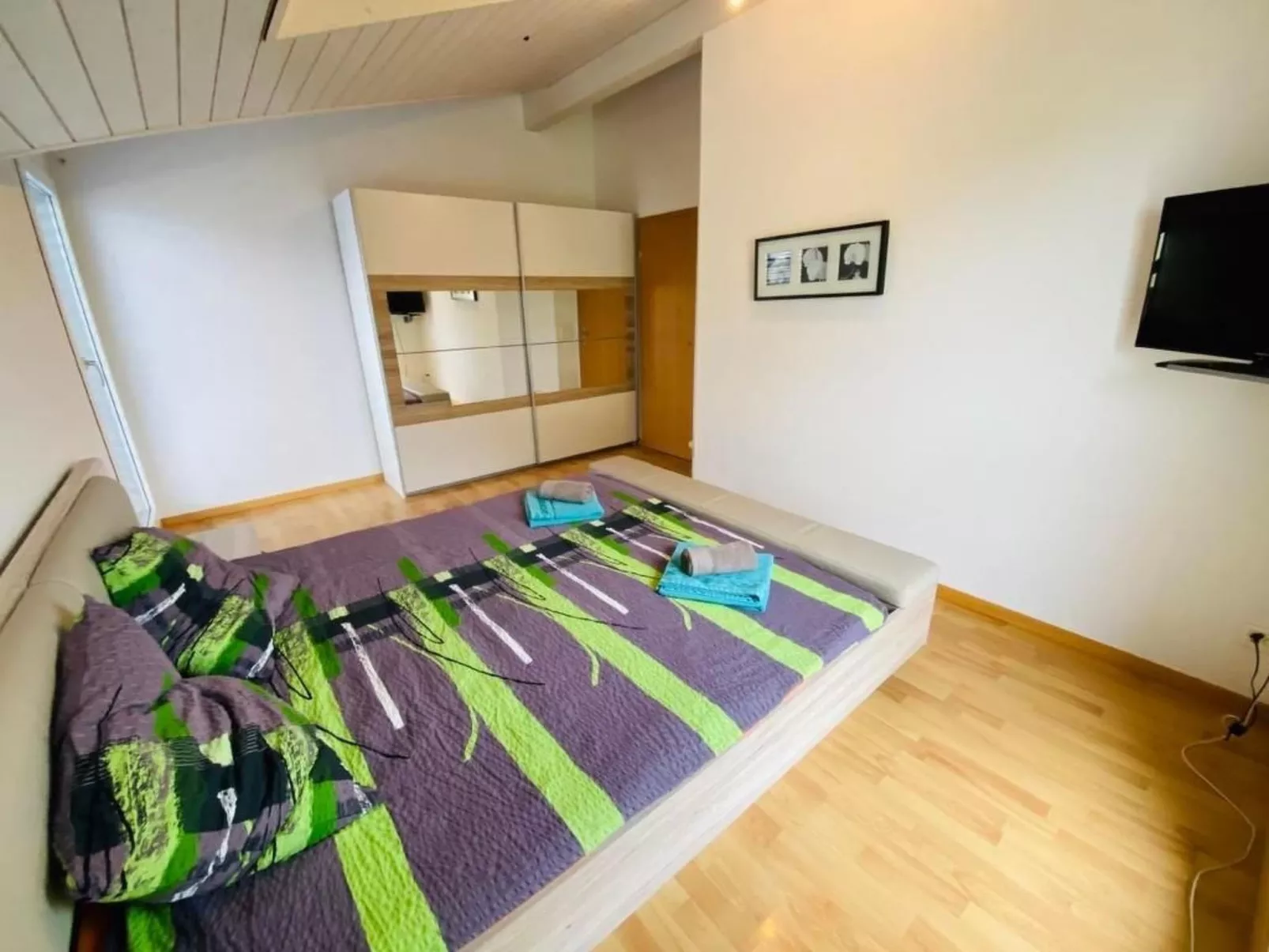 Leons Holiday Homes-Binnen