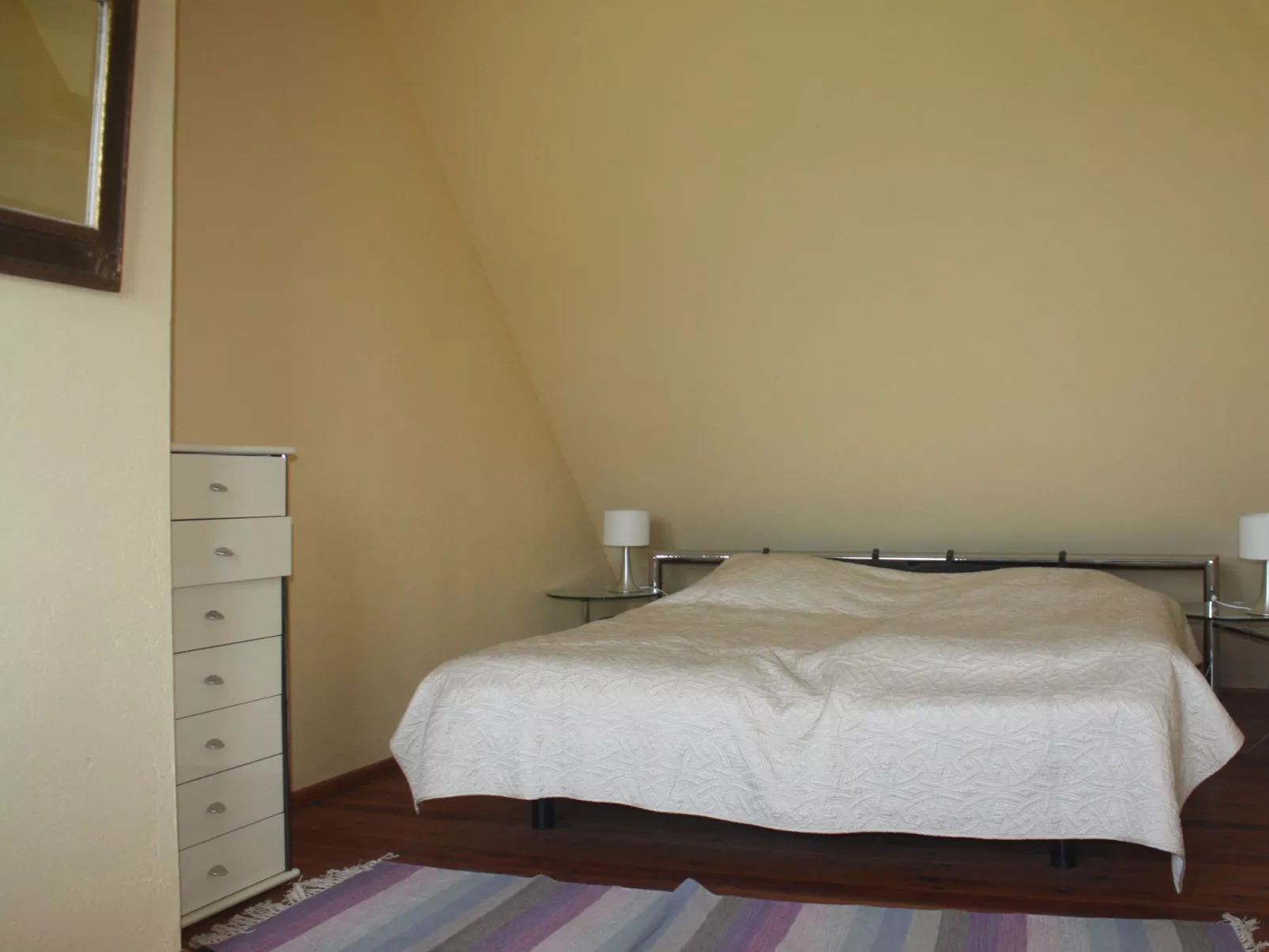 Großzügiges Ferienhaus auf einem Vier-Seiten-Hof-Binnen