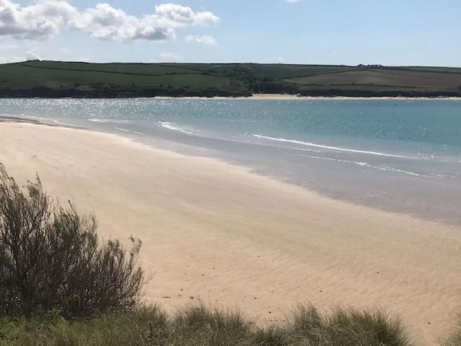 Idyllisches Landhaus mit wunderschönem Garten-Buiten