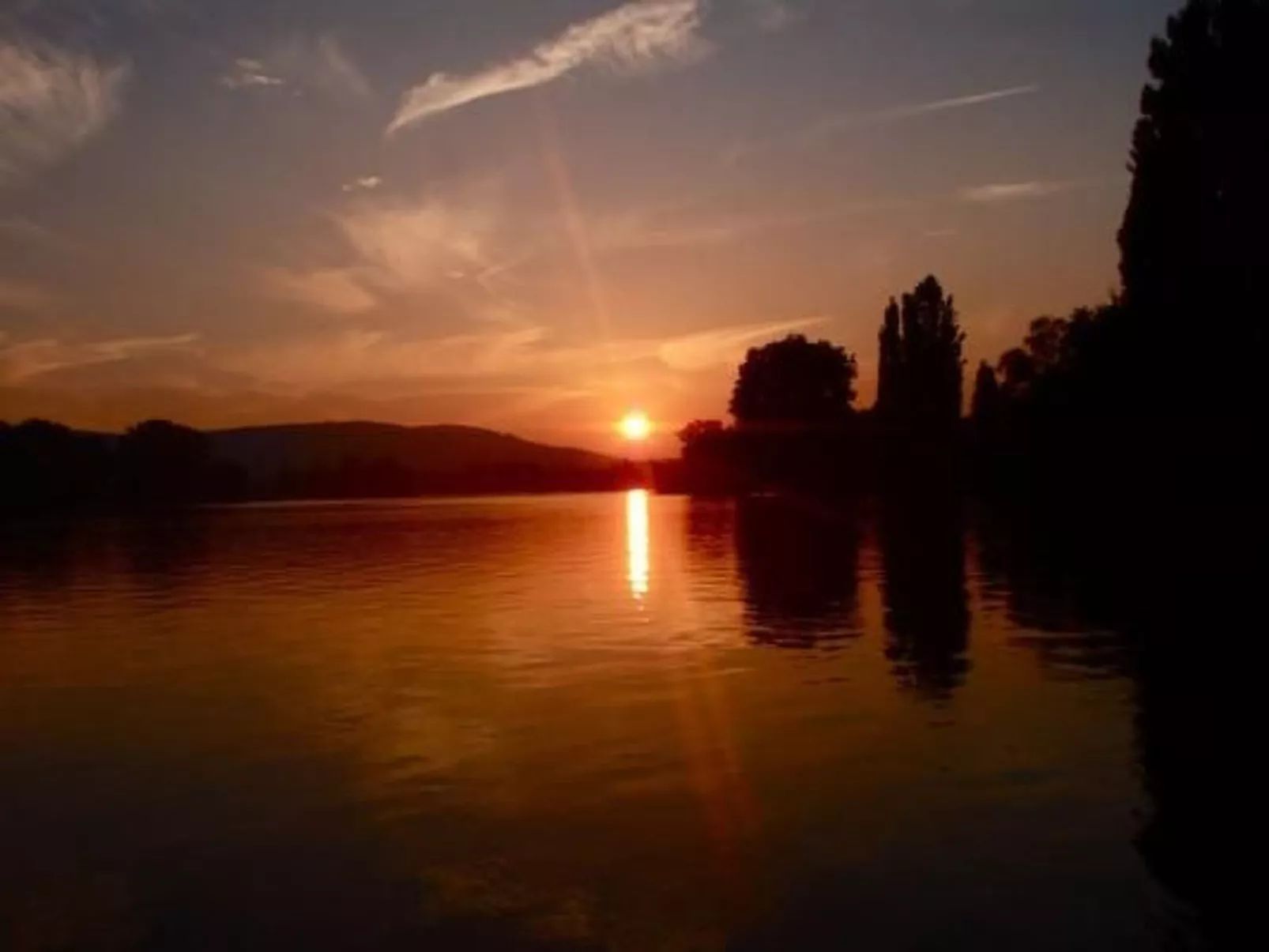 Haus am See mit direktem Seeanstoss-Image-tags.info