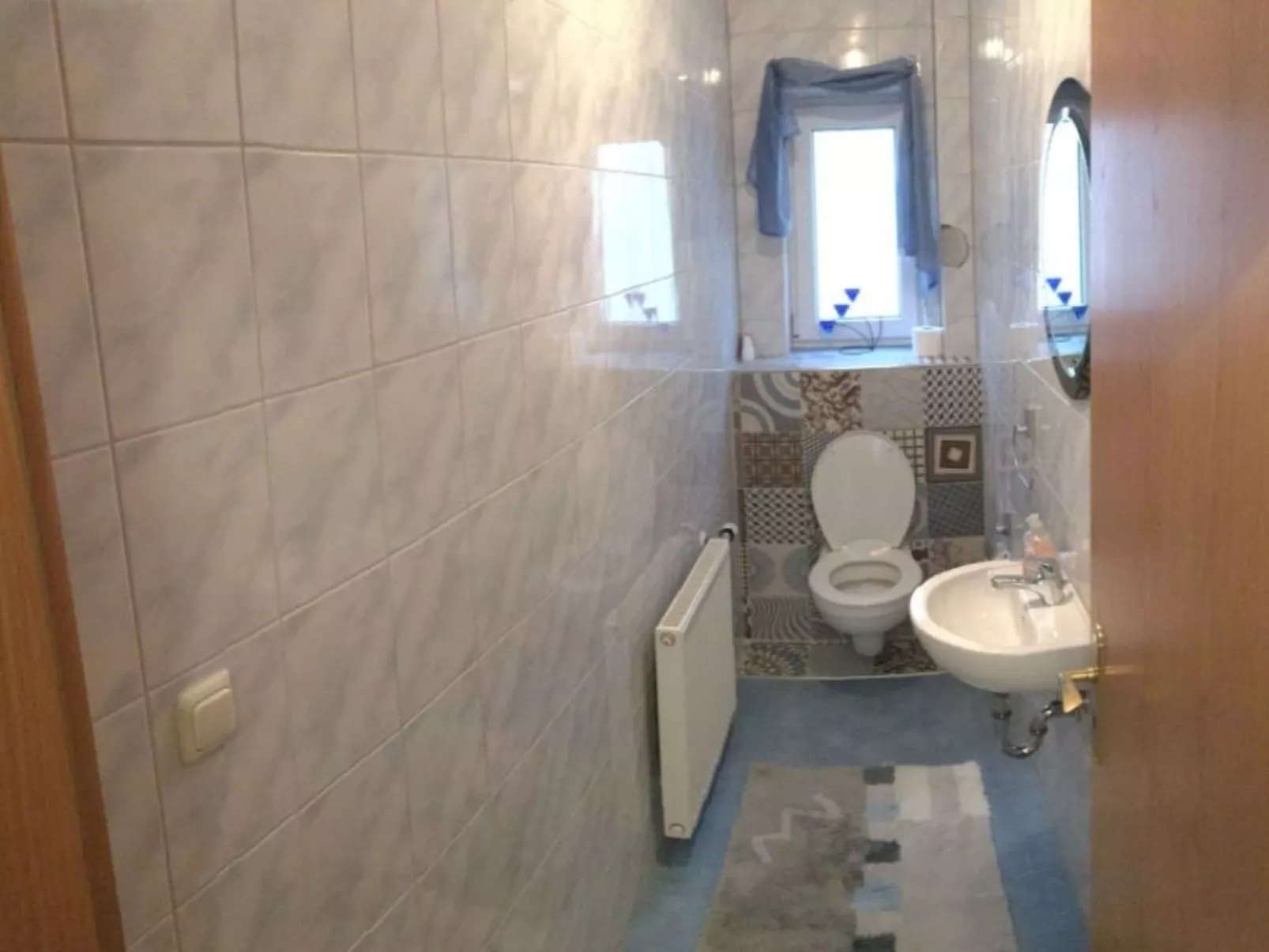 Große Ferienwohnung in Gosberg mit Terrasse, Garten und Grill-Binnen