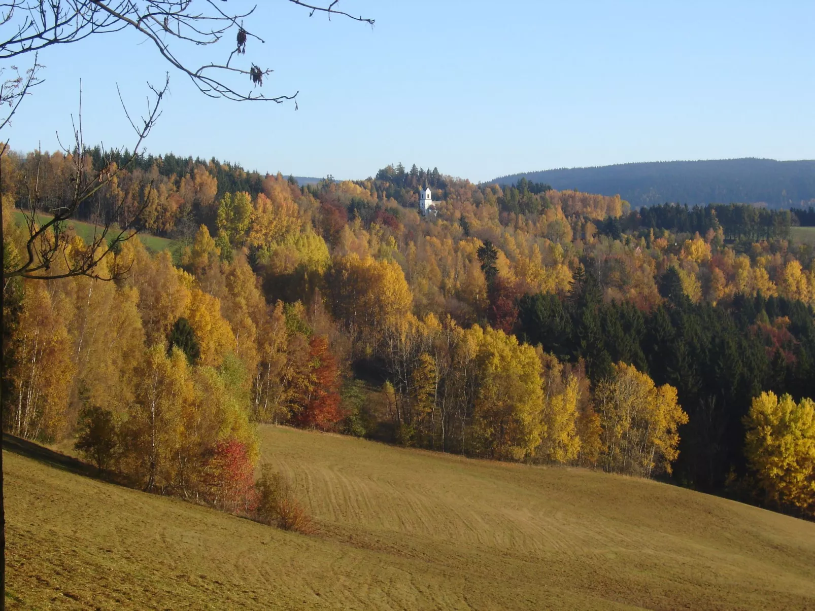 Charmantes, traditionelles Holzhaus-Buiten