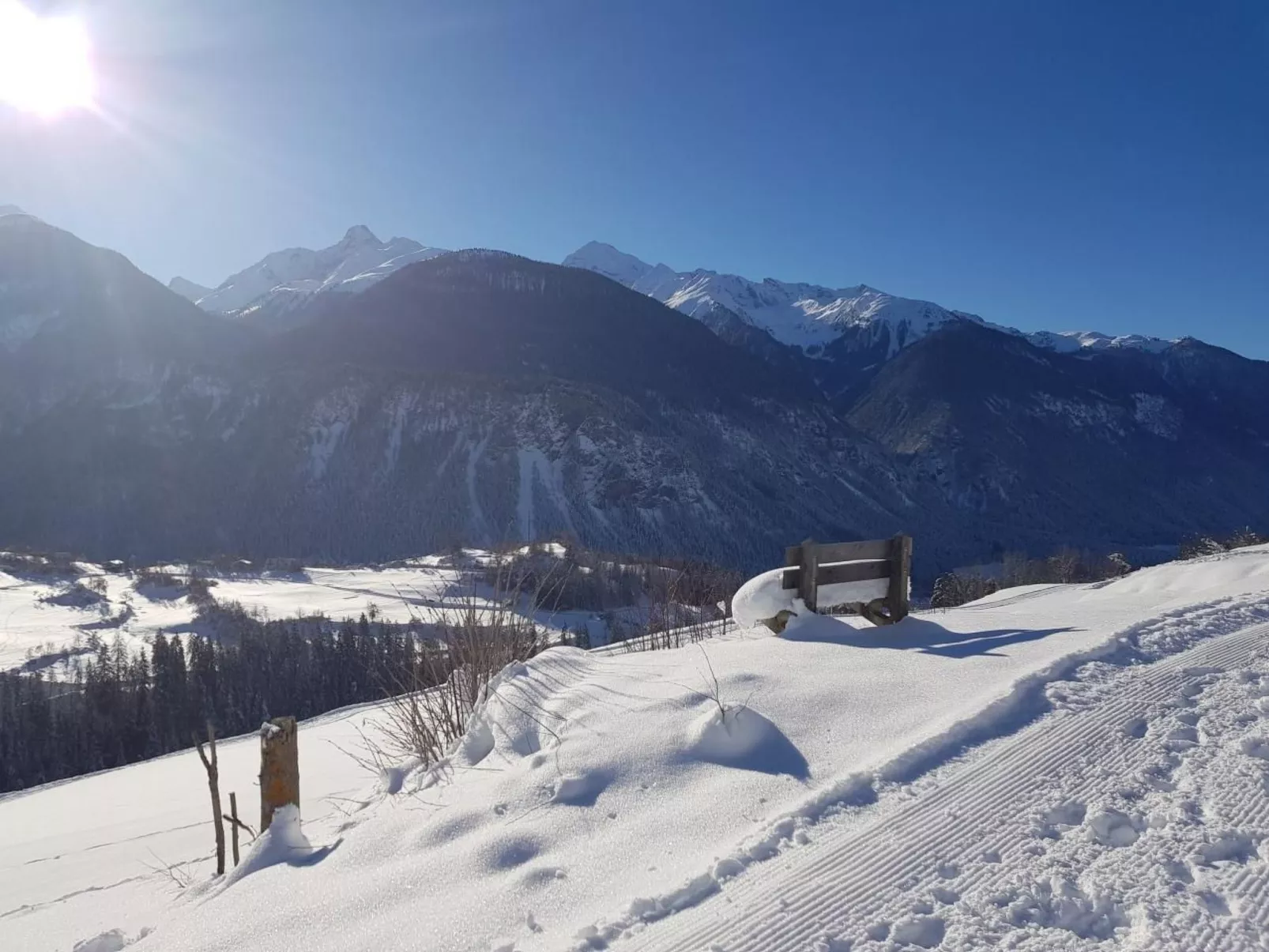 Blick auf herrliche Bergwelt-Binnen
