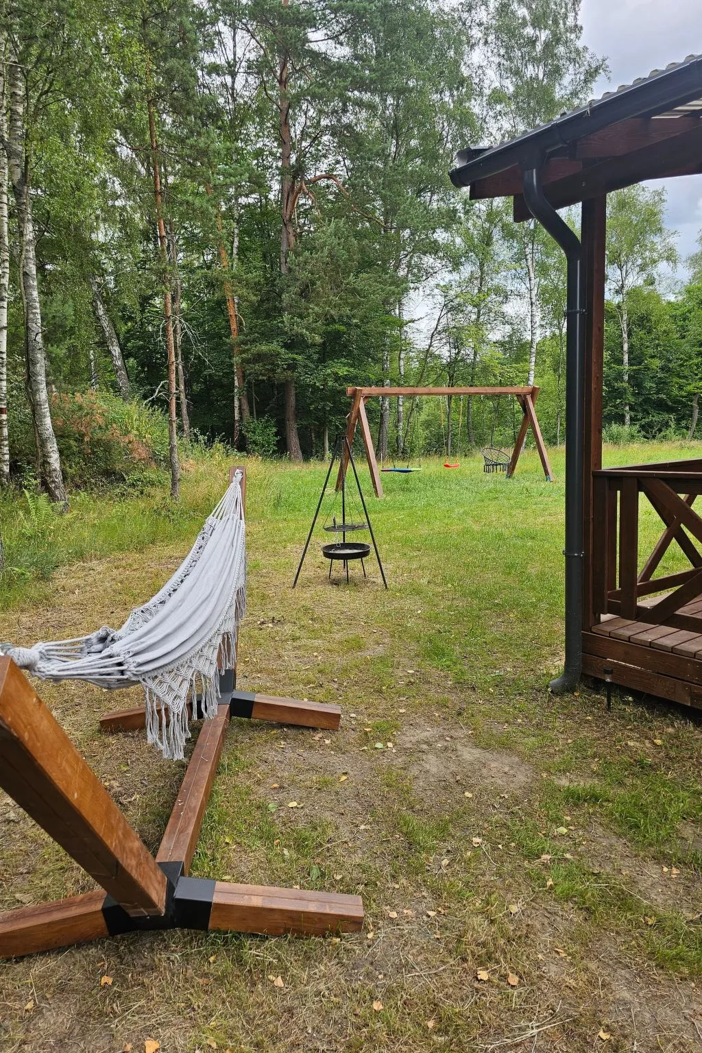 "Brown House" mit eigener Terrasse-Buiten