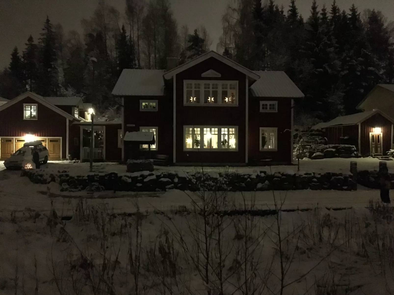 Villa mit Whirlpool-Buiten