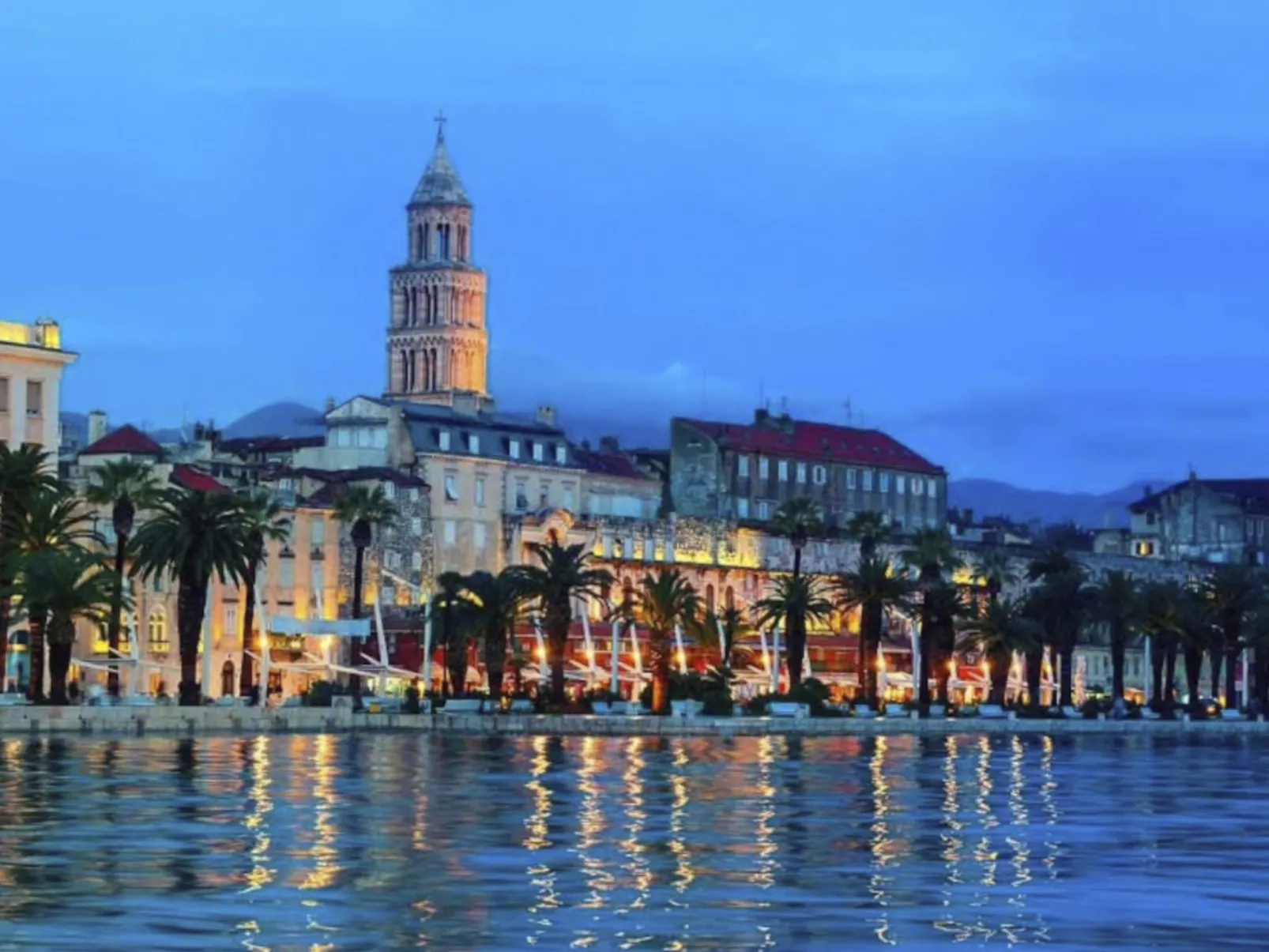 Moderne Meerblick ap.1 mit Pool und Terrasse bbq in der Nähe von Split Trogir-Buiten