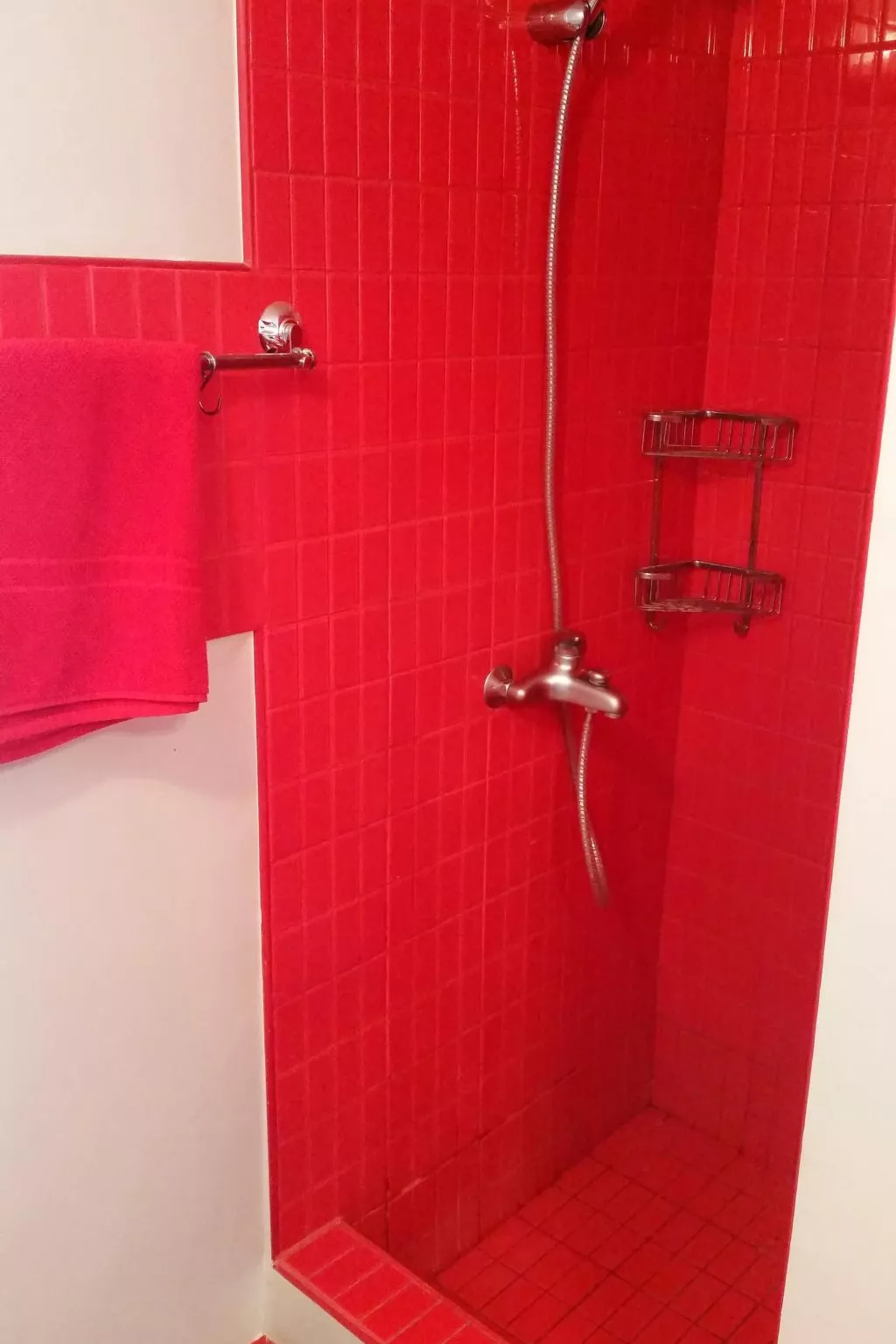 Charmantes Steinhaus mit Pool und Panoramablick-Binnen